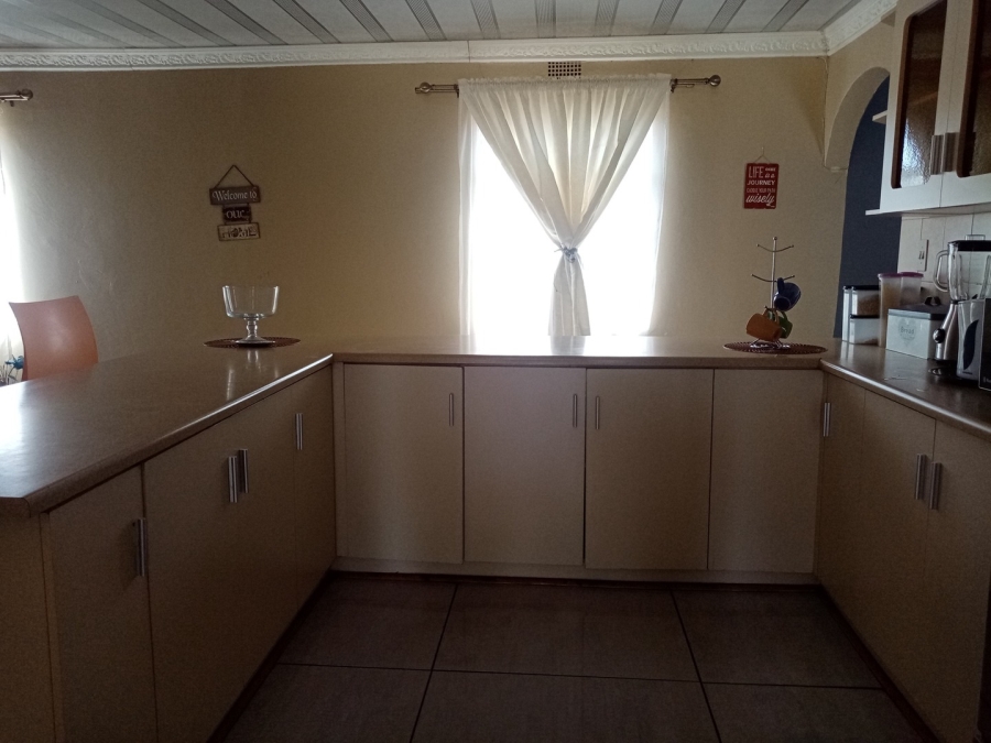 4 Bedroom Property for Sale in Parys Free State